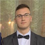 Mathe-Nachhilfelehrer mit Unterricht in Englisch und Kroatisch